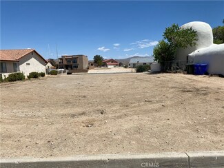 26333 Edgewater Ln, Helendale, CA 92342
