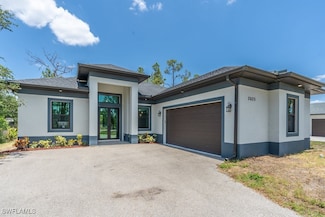 2625 27th Ave NE, Naples, FL 34120