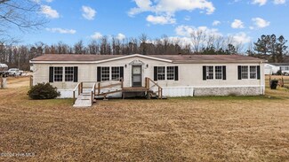 773 Old Snow Hill Rd, Ayden, NC 28513