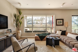 12765 Bluff Creek Dr Unit 1, Los Angeles, CA 90094