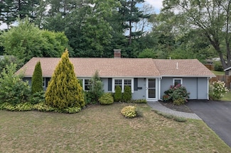 13 Campello Rd, Framingham, MA 01701