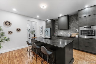 2905 W Grace St, Richmond, VA 23221