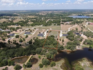 1683 S Hubbard St, Alvord, TX 76225
