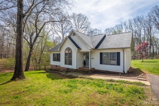 5374 Valley Field Rd, Hickory, NC 28602