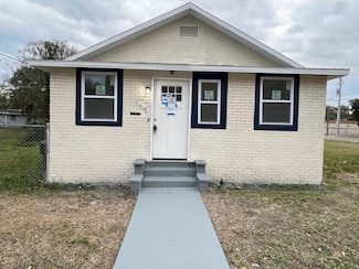 569 Loomis Ave, Daytona Beach, FL 32114
