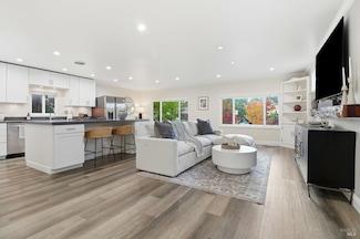 805 Las Palmas Ave, Novato, CA 94949