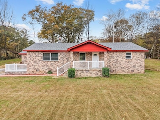 843 Schmitt Rd, Rossville, GA 30741