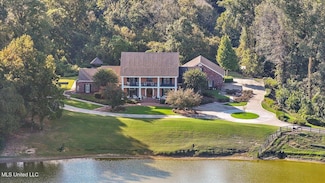 607 Tiffintown Rd, Vicksburg, MS 39183