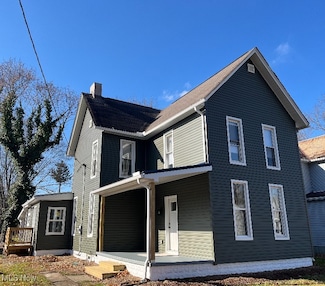 618 Parrish St, Uhrichsville, OH 44683