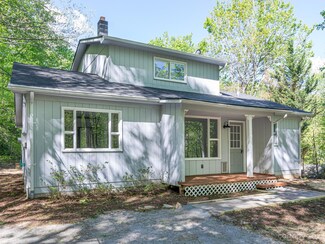 17 Star Berry Ln, Fairview, NC 28730