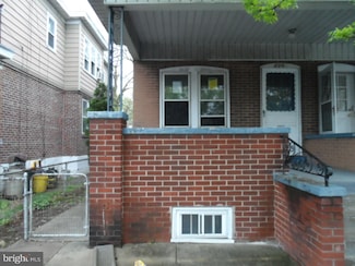 824 Chambers St, Trenton, NJ 08611