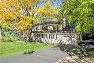 19 Littlebrook Rd, Darien, CT 06820