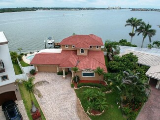 565 173rd Ave E, North Redington Beach, FL 33708