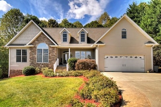 42 Southview Ln, Blairsville, GA 30512