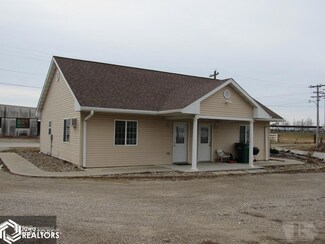 920 W Chestnut St, Bloomfield, IA 52537