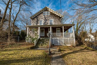 127 Barnum Ave, Port Jefferson, NY 11777