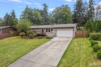 4530 Siesta Place, Oak Harbor, WA 98277