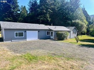 93368 Luscombe Loop, Coos Bay, OR 97420