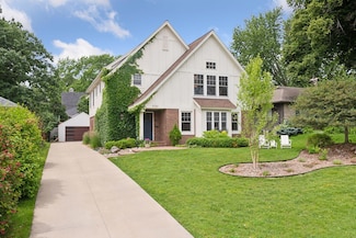 5520 Park Place, Edina, MN 55424