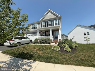 18015 Lake Front Cir, Round Hill, VA 20141