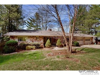 16 Mayflower Dr, Asheville, NC 28804