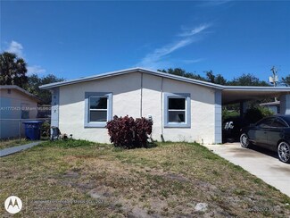 632 W 5th St, Riviera Beach, FL 33404