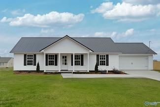 15 Carrington Ln, Albertville, AL 35950