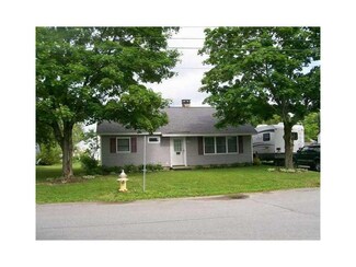 17 Bragg St, Bangor, ME 04401