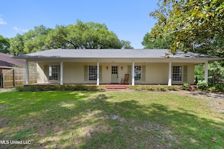 2508 Orrell Dr, Gautier, MS 39553