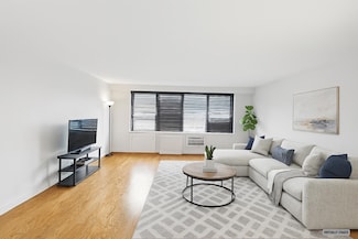 500 Central Ave Unit 207, Union City, NJ 07087