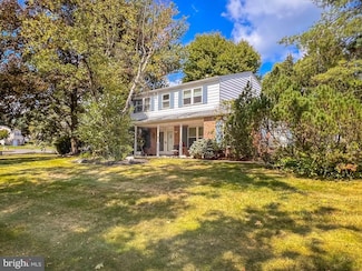 185 Toll Dr, Southampton, PA 18966