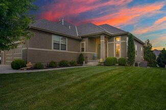 24647 W 110th St, Olathe, KS 66061