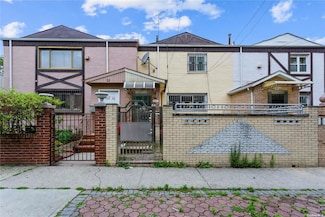 110-17 64th Ave, Flushing, NY 11375