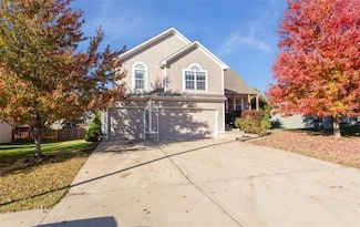 1530 Horseshoe Dr, Raymore, MO 64083