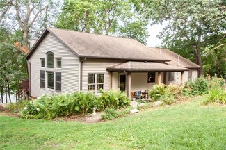 1107 Pine Cedar Bluff St, Tipton, IA 52772