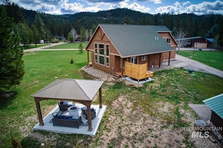 3 Boone Rd, Garden Valley, ID 83622
