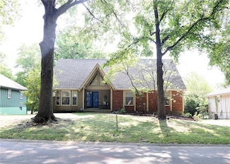 12601 Sycamore Ave, Grandview, MO 64030