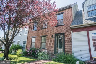 66 Carriage House Dr, Willow Street, PA 17584