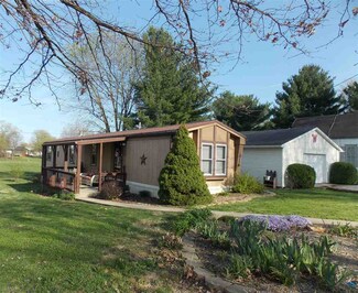 226 N 4th St, Orleans, IN 47452