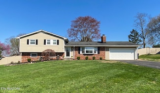 7904 Stratton Dr NW, Knoxville, TN 37919
