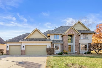 5951 Ridge Creek Rd, Saint Paul, MN 55126