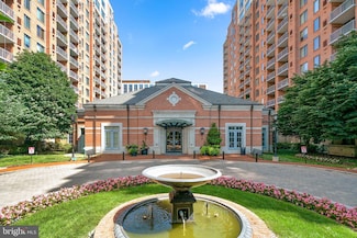 11710 Old Georgetown Rd Unit 702, North Bethesda, MD 20852