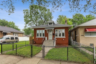8235 S Woodlawn Ave, Chicago, IL 60619