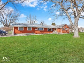 417 Tailholt Ln, Shelbyville, IN 46176
