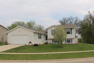 446 Vorndran Dr, Belleville, WI 53508