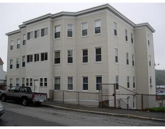 34 Gage St, Worcester, MA 01605