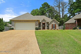 123 Meadowcreek Dr, Brandon, MS 39042