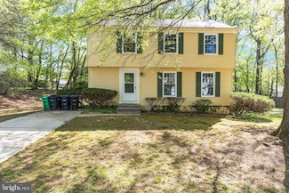 8414 Clay Dr, Fort Washington, MD 20744