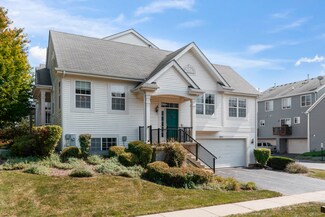 891 Emerald Dr, Pingree Grove, IL 60140