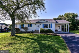 16 S Primrose Ln, Ocean View, DE 19970